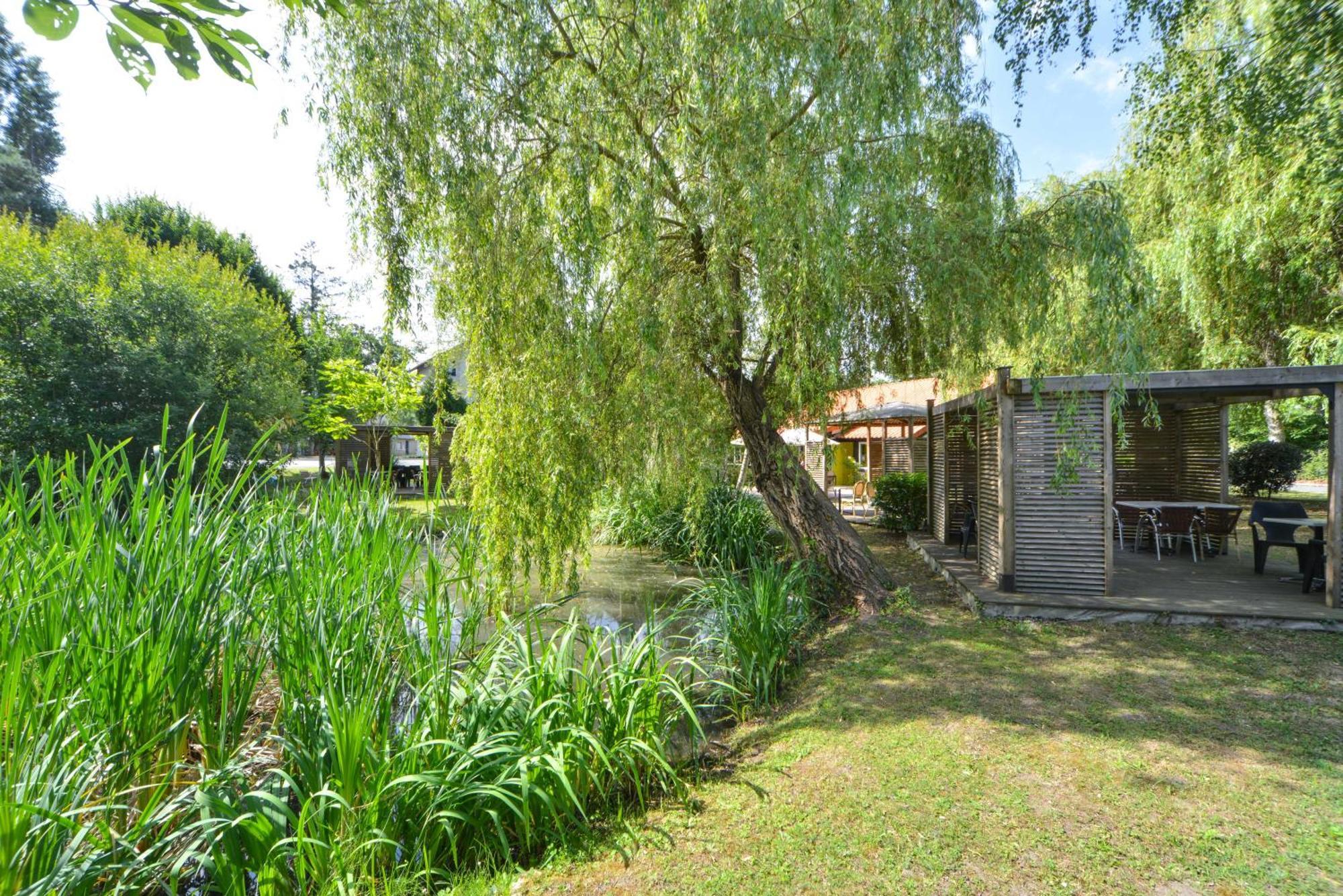 Logis - Hotel Restaurant La Mire Vierzon Luaran gambar