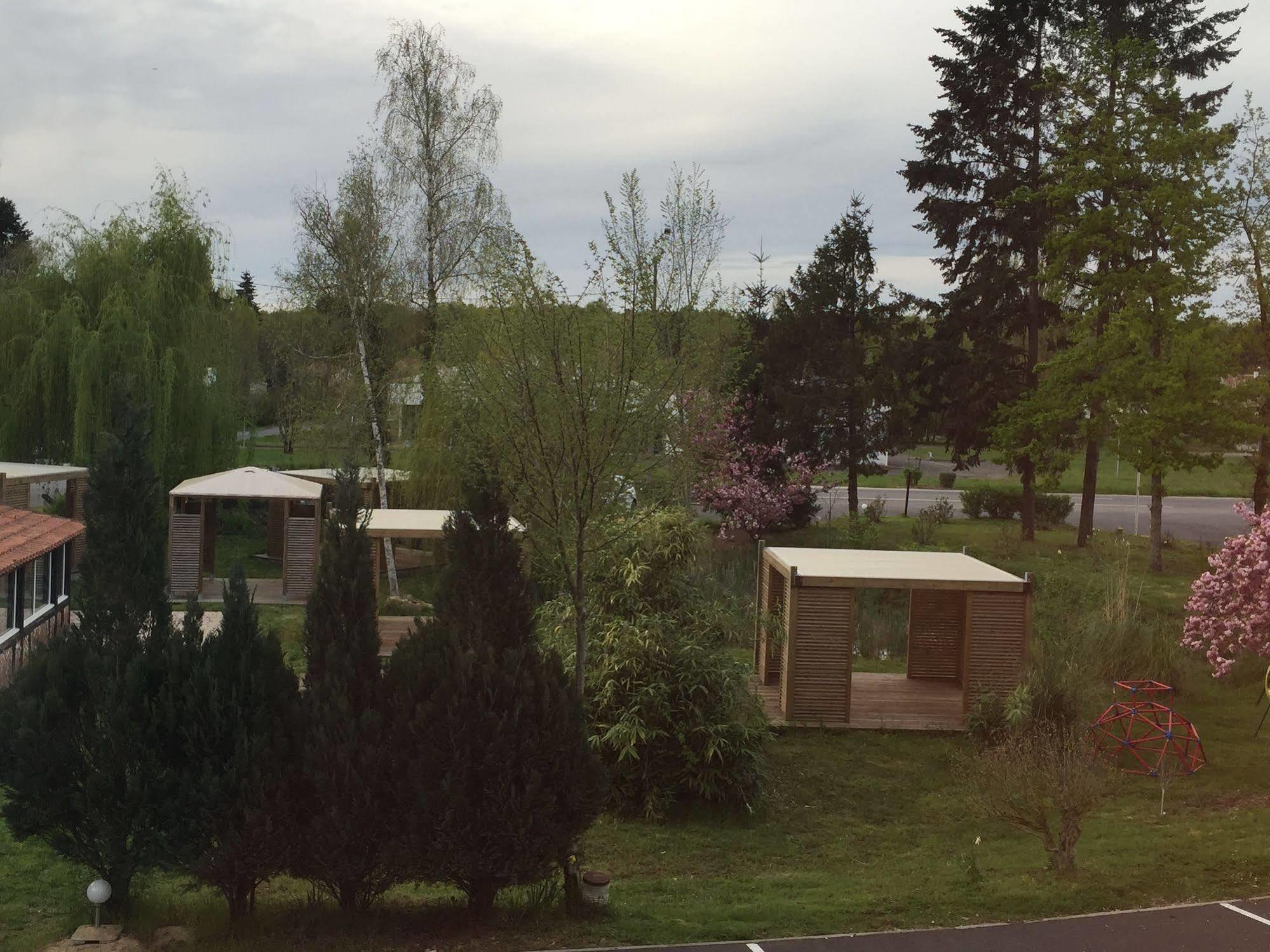 Logis - Hotel Restaurant La Mire Vierzon Luaran gambar